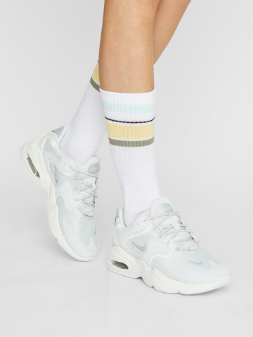 Nike Sportswear Sneakers laag 'Air Max 2X' in Grijs: voorkant