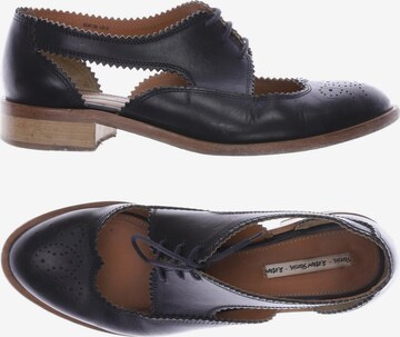& Other Stories Flats & Loafers in 39 in Black: front