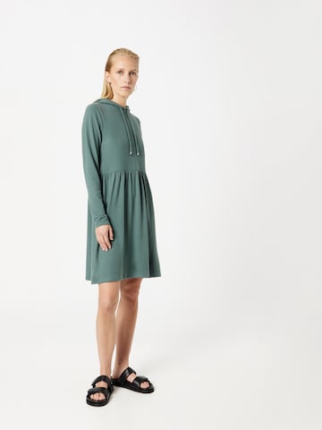 ABOUT YOU Dress 'Svenja' in Green: front