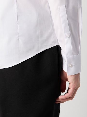 Calvin Klein Slim Fit Paita värissä valkoinen