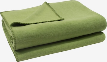 ZOEPPRITZ Blankets in Green: front