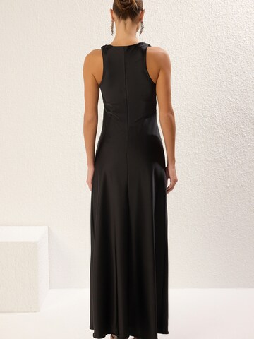 Robe de soirée Trendyol en noir