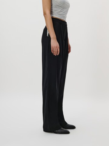 LeGer by Lena Gercke - Loosefit Pantalón plisado 'Edina' en negro