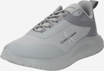 Calvin Klein Jeans Ниски маратонки в сиво: отпред