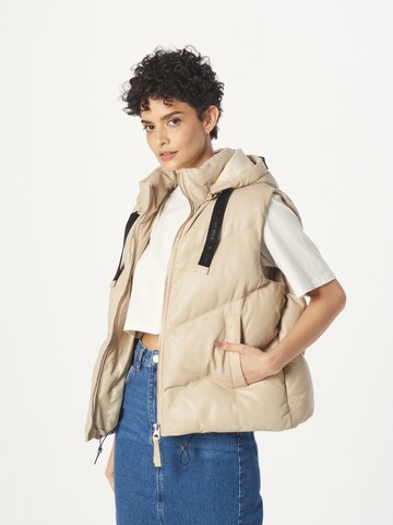 Gilet 'Namica' Gipsy en beige : devant