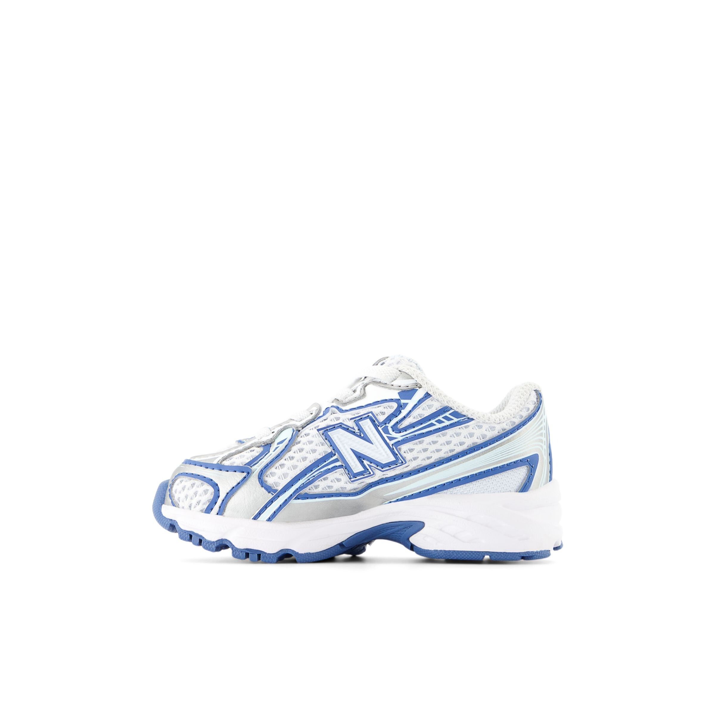 new balance Trainers '740' in Blue