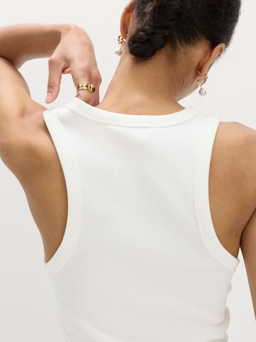 Top di Marks & Spencer in bianco