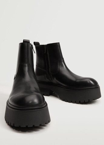 Boots 'Easy' di MANGO in nero