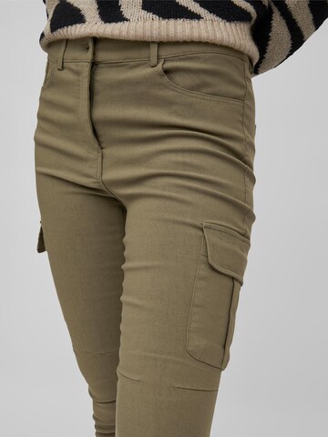 Skinny Pantalon cargo VILA en vert