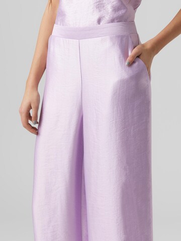 VERO MODA Szeroka nogawka Spodnie 'Hall' w kolorze fioletowy