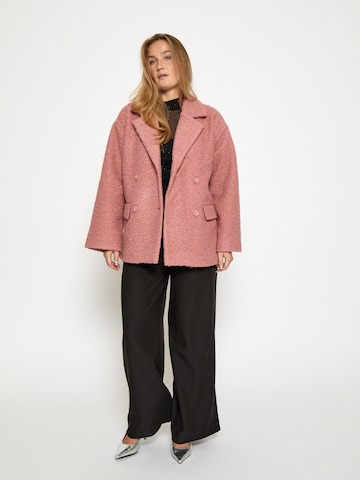 Peppercorn Mantel 'Cynthia' in Pink