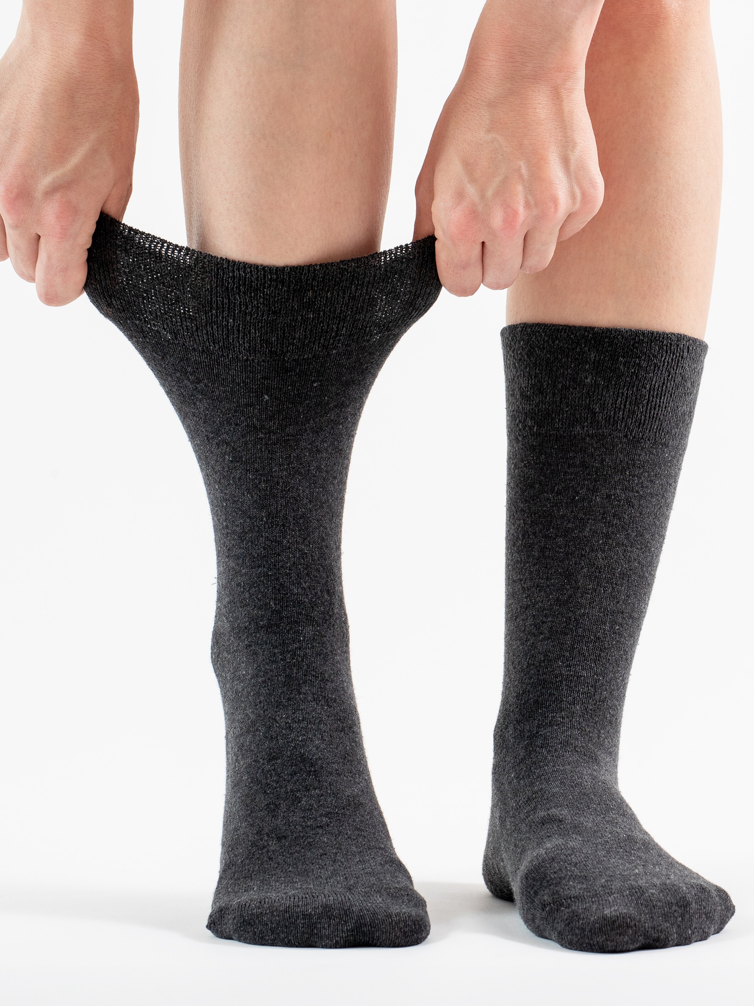 Occulto Socken 'Diabetiker Julia' in Schwarz: Vorderseite