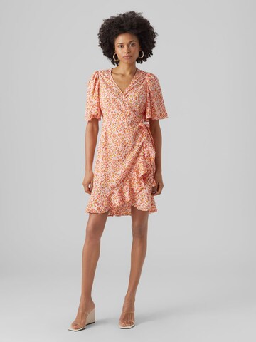 VERO MODA Платье в Бежевый