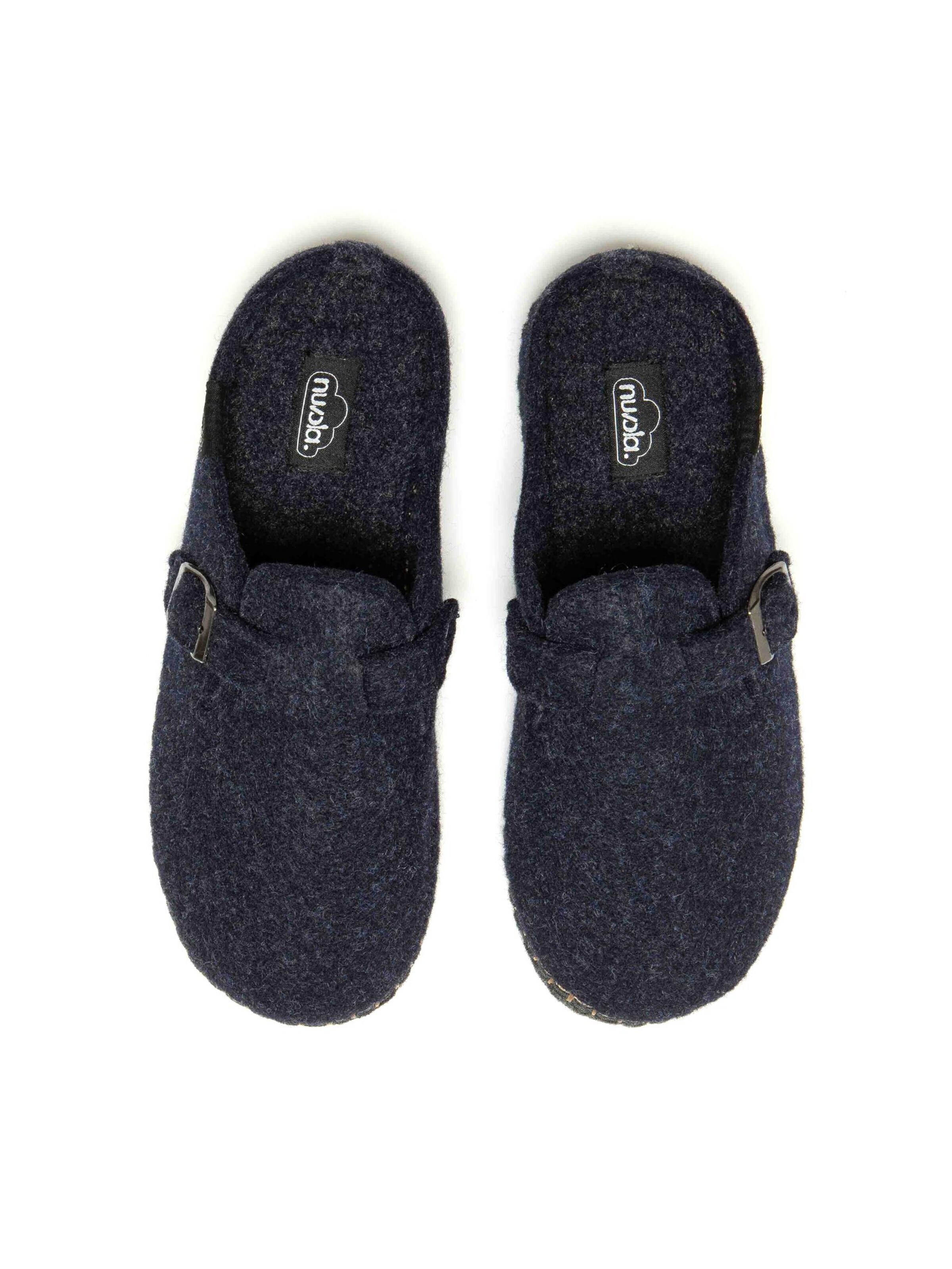 Nuvola. Slipper 'Zueco Belt' in Blue