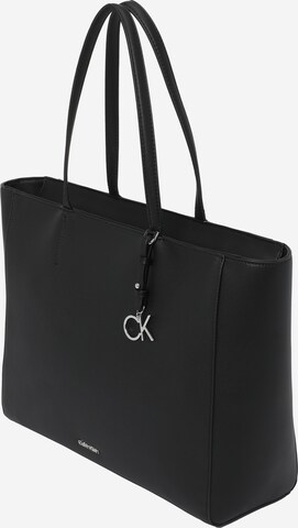 Calvin Klein Μεγάλη τσάντα σε μαύρο: μπροστά