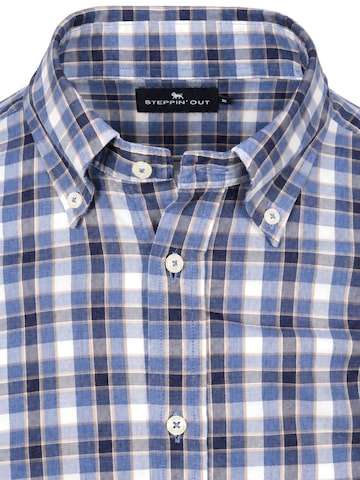 Steppin' out Regular fit Button Up Shirt in Blue