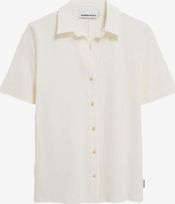 Chemisier ARMEDANGELS en beige : devant