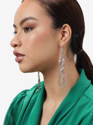 SOHI Earrings 'Wayan' in Gold: front