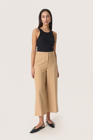 SOAKED IN LUXURY Wide Leg Hose in Beige
