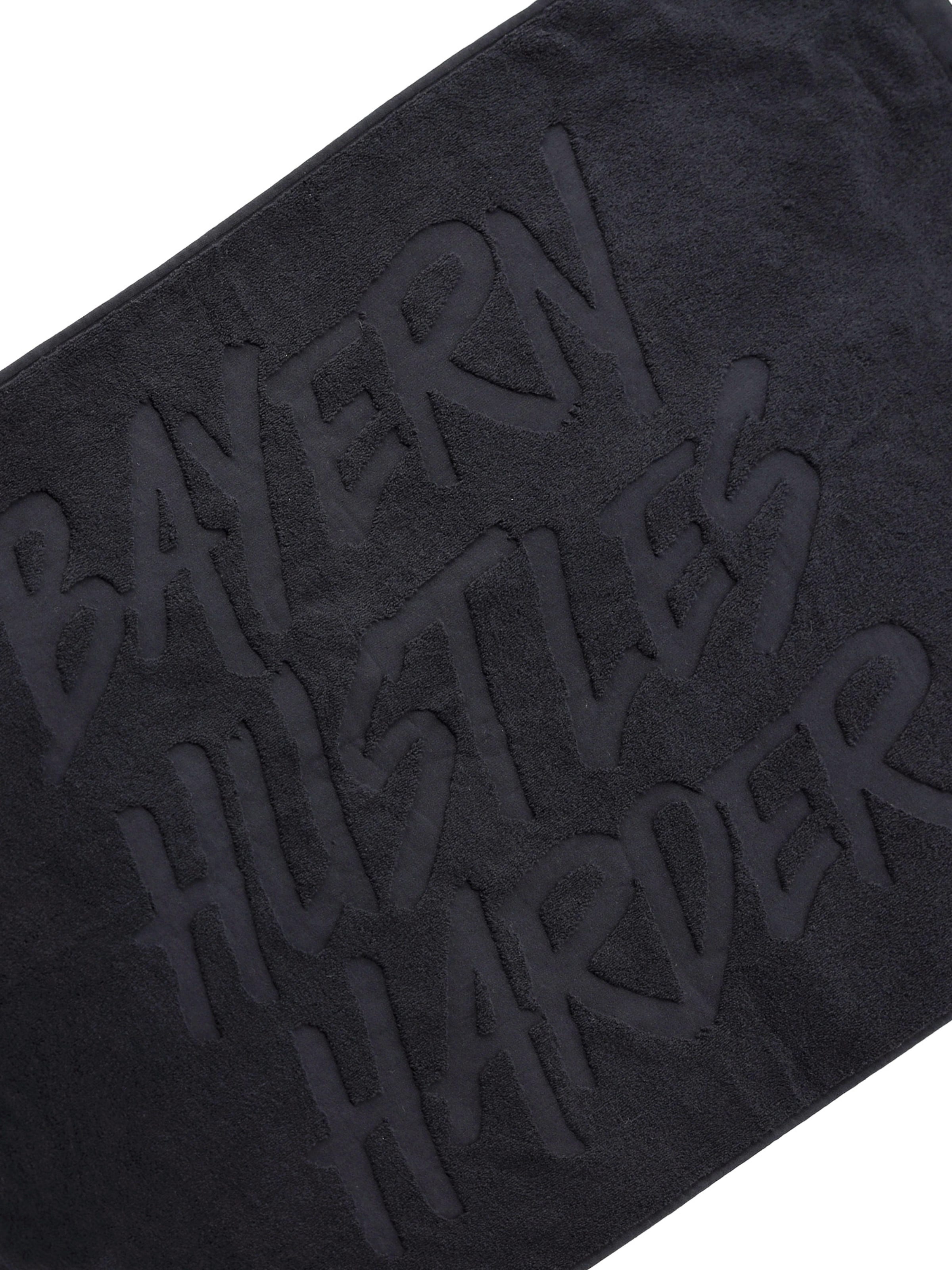 FC BAYERN MÜNCHEN Shower Towel in Black