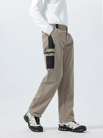Youthup Regular Cargo Pants in Green