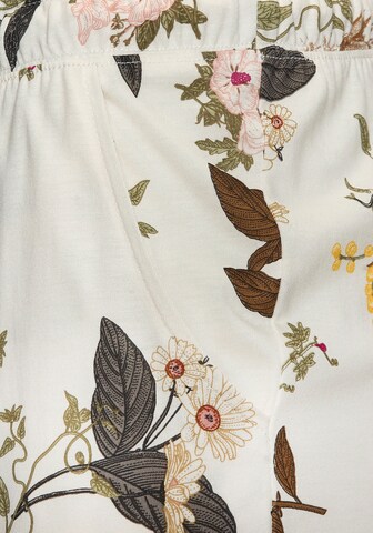 LASCANA Short Pajama Set in White