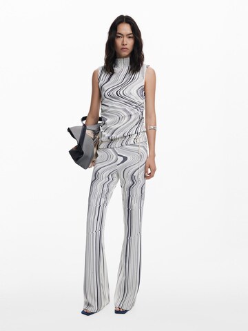 Top di Desigual in bianco