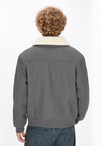 Giacca di mezza stagione di MO in grigio