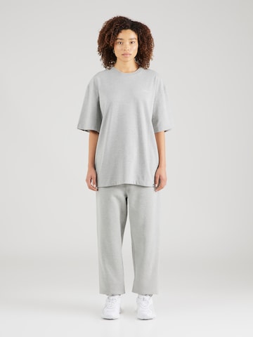 T-Shirt 'Leo' Pacemaker en gris : devant