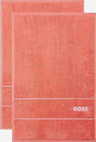 BOSS Set 'PLAIN' in Red: front