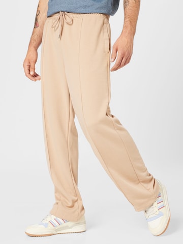 Regular Pantalon TOPMAN en beige : devant