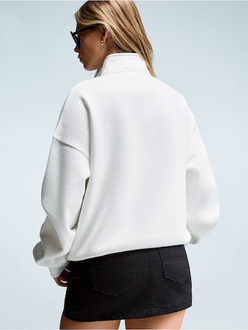 Bershka Collegepaita värissä valkoinen