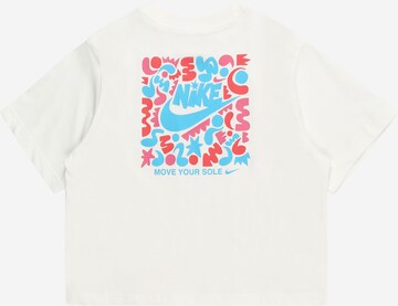 Nike Sportswear - Camiseta 'DANCE' en blanco