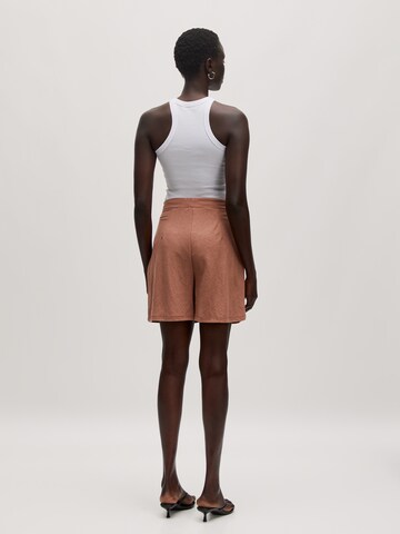 EDITED Loosefit Broek in Bruin