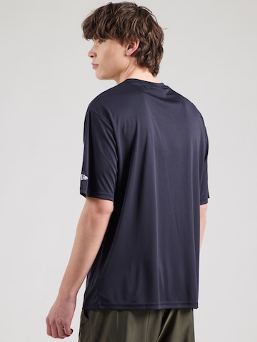 NEW ERA Koszulka 'LEAGUE ESSENTIALS' w kolorze niebieski