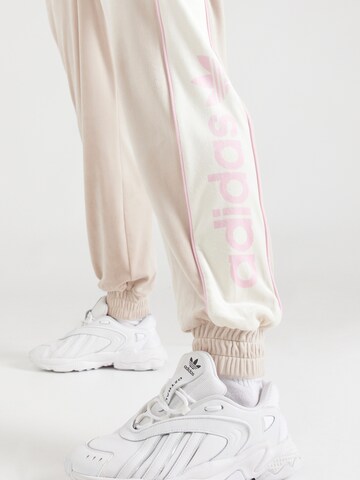 ADIDAS ORIGINALS Tapered Broek in Beige