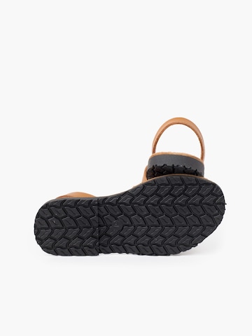 Sandalo di Pisamonas in marrone