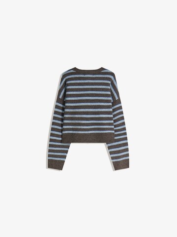 Bershka Пуловер в кафяво