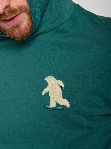 GREENBOMB Sweatshirt 'Animal Ice Bear' in Groen