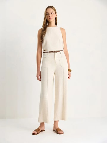 Bianco Lucci Loose fit Trousers with creases in Beige