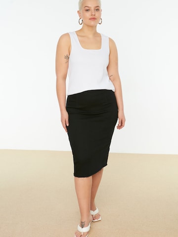 Trendyol Curve - Camiseta para dormir en negro