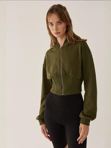 Hiccup Zip-Up Hoodie in Green