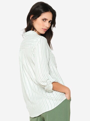 Camicia da donna di LolaLiza in verde