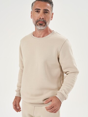 LOUIS LECLER Sweatshirt 'Carter' in Beige