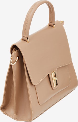 Usha Handbag in Beige