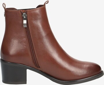 CAPRICE Chelsea Boots in Braun