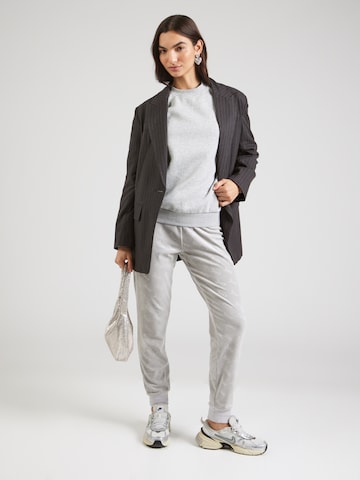 Juicy Couture Свитшот 'Dach Brooke' в Серый