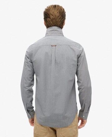 Coupe slim Chemise Superdry en gris