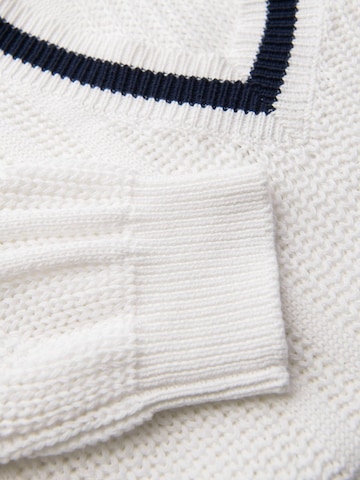 Ombre Sweater 'OM-SWSW-0151' in White