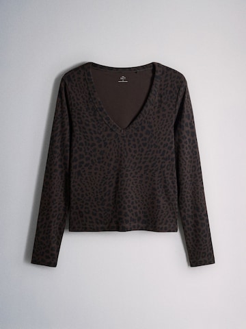 The Set Shirt in Beige